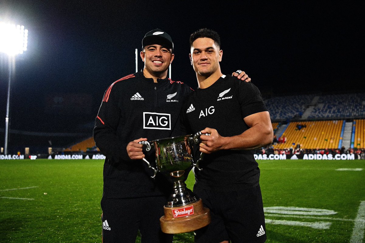 Who wants to see these two paired up in the <a href="/AllBlacks/">All Blacks</a> midfield 👀
Congrats Quinn on your first All Black test 👏
#ChiefsMana
