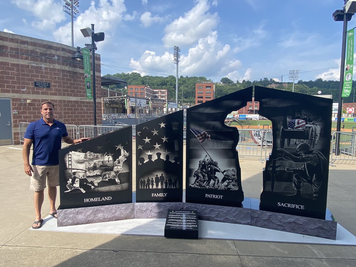 As we celebrate our Nation’s Independence with family and friends, let us take time to honor those who have sacrificed so much for our freedom. Honor+Recognize+Serve. #TheCauseIsGreaterThanI #TravelingGSFMM @WoodyWilliams45 @wv_power