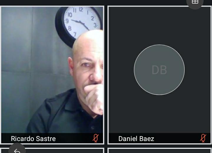 ¿QUÉ HACE EL VICEGOBERNADOR RICARDO SASTRE EN LA AUDIENCIA POR HABEAS CORPUS PARA EL COMPA DETENIDO EN PUERTO MADRYN??
En Chubut el estado de derecho es cuento de otros tiempos. <a href="/arcionimariano/">Mariano Arcioni</a>
 y <a href="/ric_sastre/">Ricardo Sastre</a>  se lo llevan puesto todos los días.