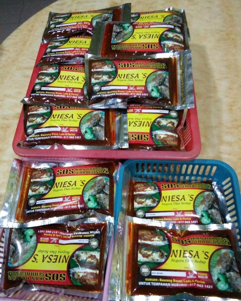 QusQazahCnd's tweet photo. Package price
Sticker label with Gloss Lamination
A6 saiz (105mm x 148.5mm)
500pcs RM190
1000pcs RM220
For more detail whatsapp or call
+60134480783 📱 +60196628824 📞
#printing #printingmurah #printingkl #qusqazahcnd #stickerlabel https://t.co/jXbJMXad2S