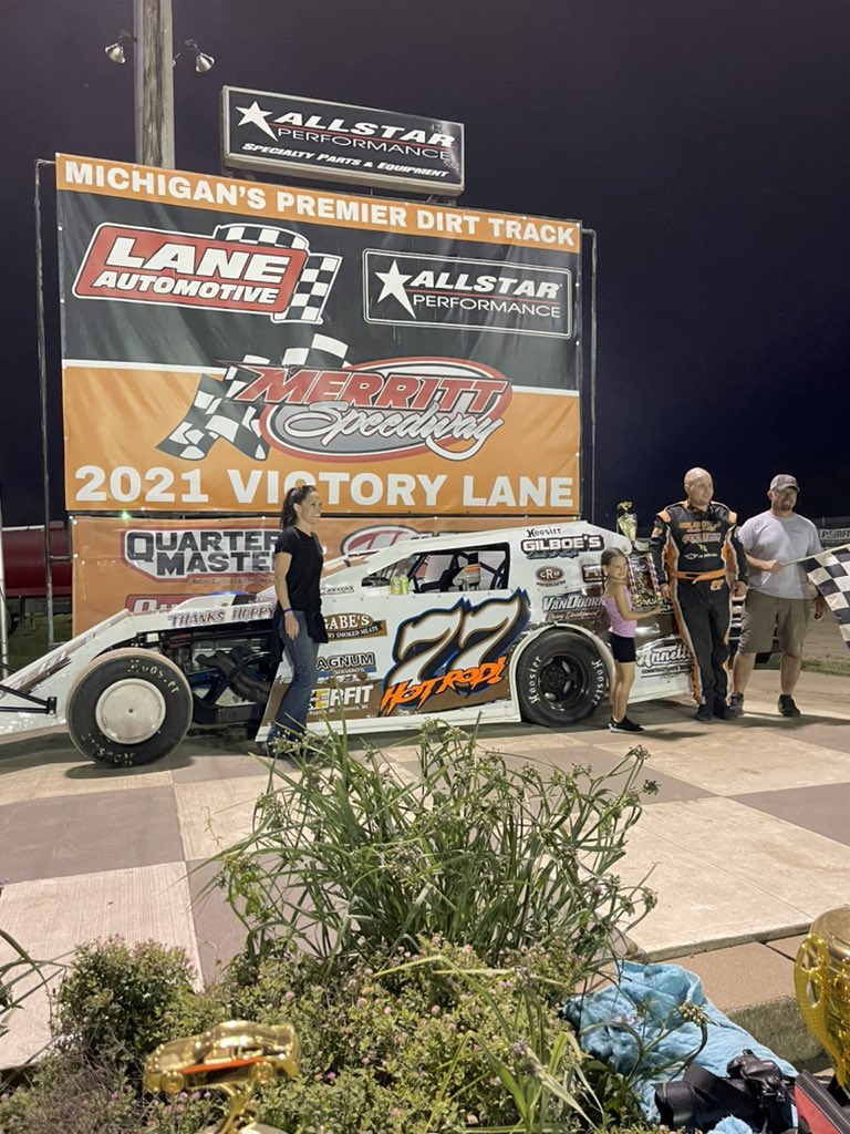 Joe Rokos wins tonight’s Cadillac Tire Center UMP modified feature event!