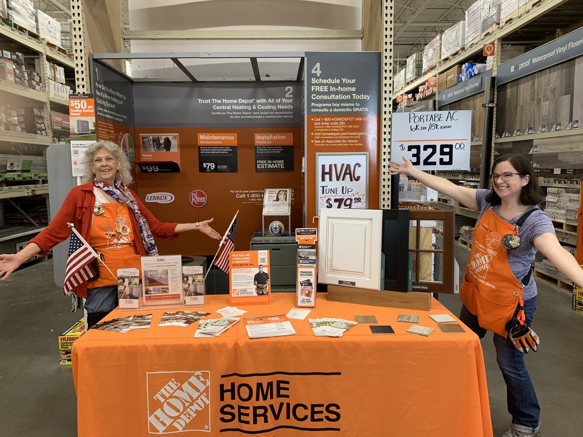 ShirleyTHD2216's tweet photo. Having fun with Leads and Pro Extra sign ups! #D175 #THD2216 @JuliaMaHD https://t.co/8vbLLPV09p