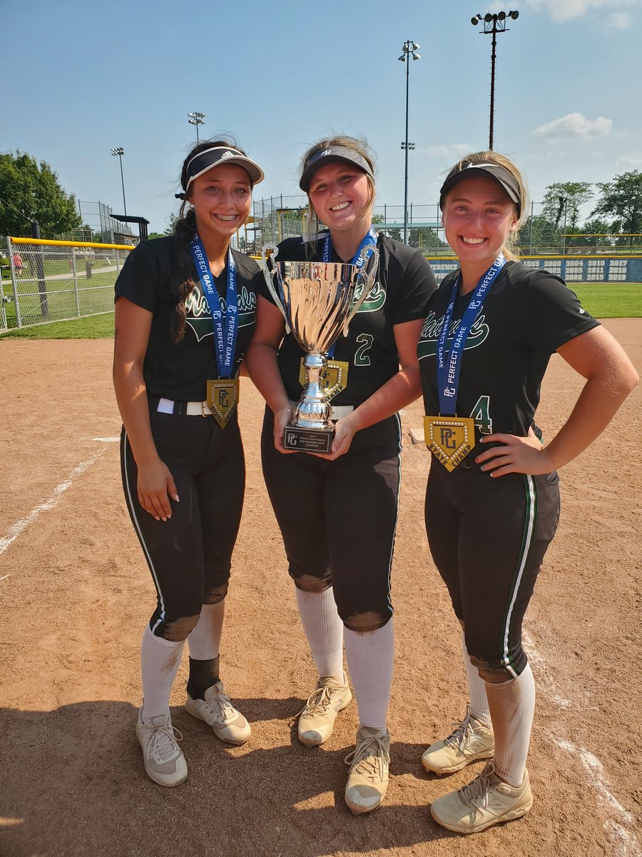 Congratulations to these former Hornets, Rylee Hagans, Paige Clines, and Peyton Mosley on earning some hardware in their final Central Mo travel ball tournament. Way to go ladies! #GOHORNETS #HornetSoftball #HORNETPROUD