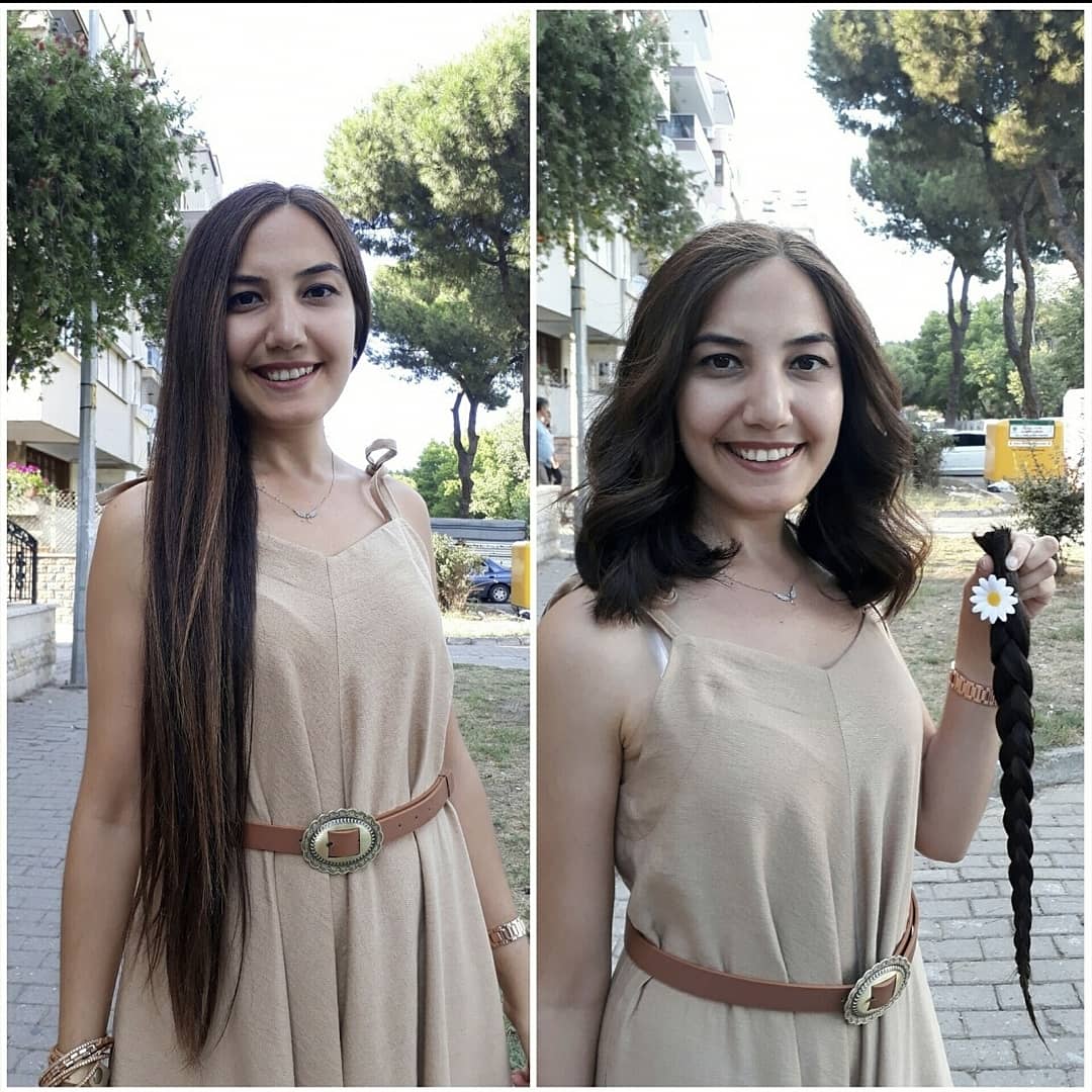 3 yıl önce de saçlarımı kestirip kanserle mücadele eden çocuklar ve kadınlar için bağışlamıştım.Bugün yine 50cm kestirerek <a href="/KanserSavascisi/">Kanser Savaşçıları</a> derneğinin @sacimsacinolsun olsun projesi ile başka bir kalpte tebessüm oluşsun istedim. Saçım saçın olsun, dilerim umut olsn,şifa olsun🌸🙏🏻