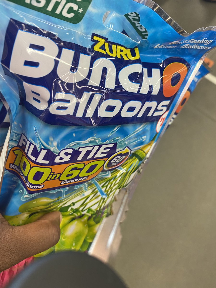 JustUrAvgTab's tweet image. Got decked in the back by a 7 y/o. I will not let this go quietly 😈 #happycookoutday