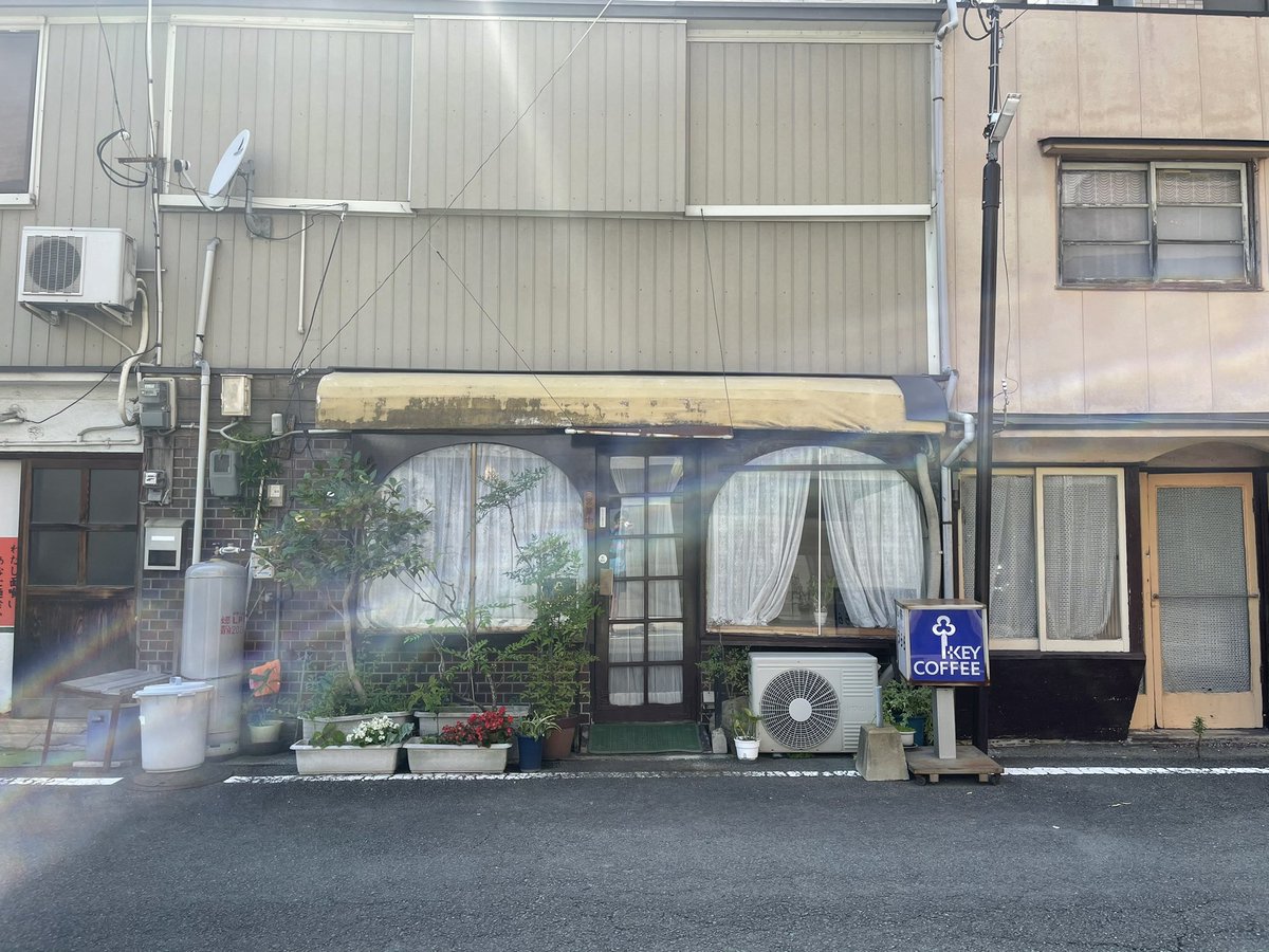 久留米にあった、喫茶うららなんだな。