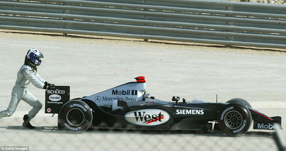CrystalRacing's tweet photo. DAVID COULTHARD'S 2004 SEASON (McLaren-Mercedes)
-Scored 22 points to Kimi's 46
-Outqualified by Kimi 11-4
-Qualified in Top 8 just 5 times
-No podiums all year
-Departed & moved to Red Bull for 2005
#F1 #TopFlops π΄σ §σ ’σ ³σ £σ ΄σ Ώ https://t.co/sD4Nr8E5bI