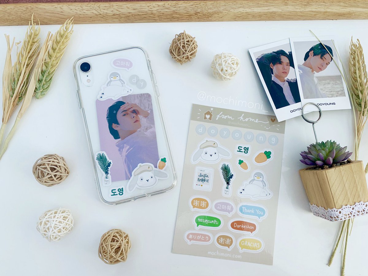 mochimoni__'s tweet photo. “𝐼𝓉 𝒶𝓁𝓁 𝓈𝓉𝒶𝓇𝓉𝓈 𝒻𝓇𝑜𝓂 𝒽𝑜𝓂𝑒…” 🏠🌾

‼️New Product Drop‼️
🏠From Home Deco Sticker Sheets💚

⁃ 4 x 6 sheet
⁃ Vinyl material (removable from most surfaces!! Perfect if you need some leeway to rearrange things when deco-ing like me 😂) https://t.co/clM5sXN4RA