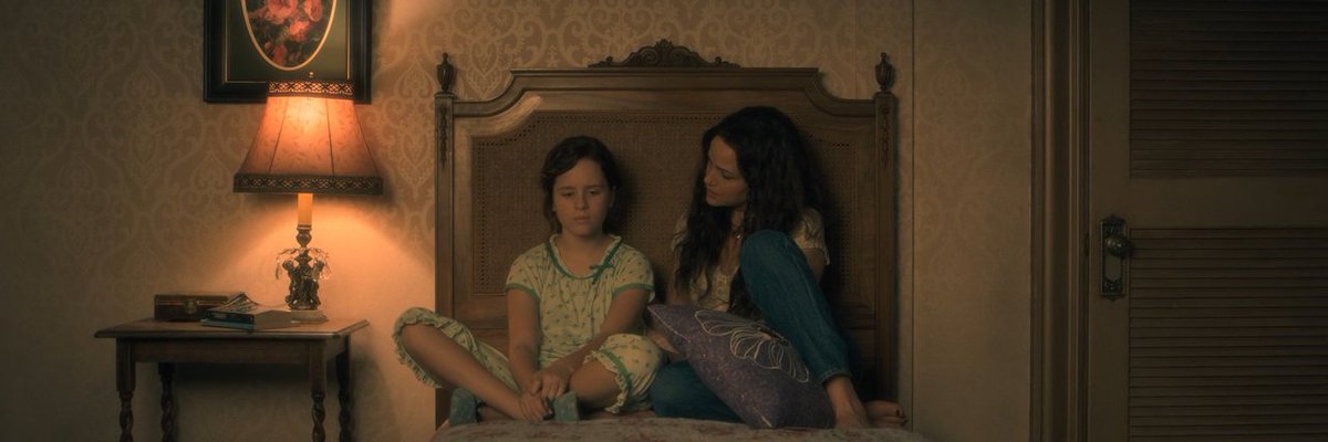 hauntingscenes's tweet photo. The Haunting of Hill House (2018) https://t.co/JPRXCJLlOY