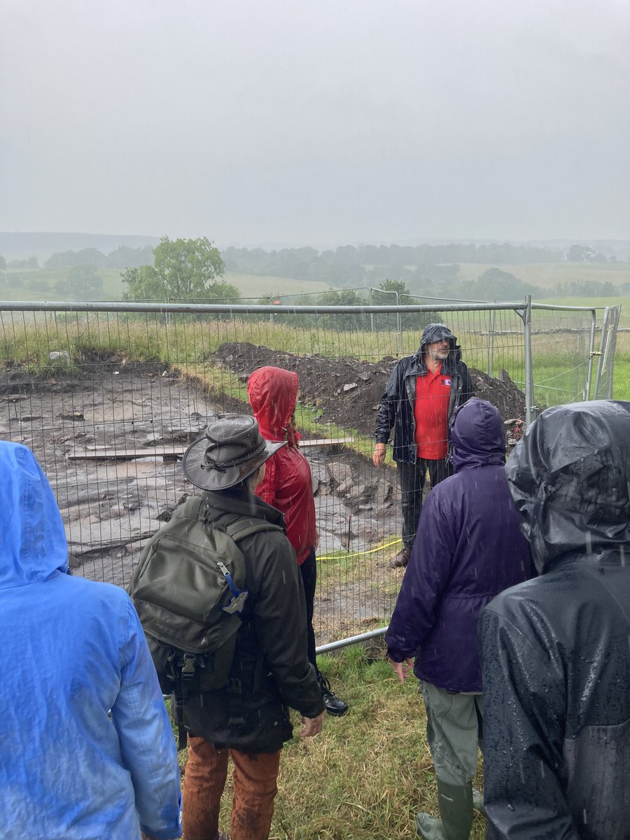 drmarkjohnson's tweet photo. A fantastic afternoon in slightly wet weather… @EHHadriansWall Huge thanks to the archaeologists for being so enthusiastic despite the conditions! @UniofNewcastle https://t.co/Mn8CGwabCk