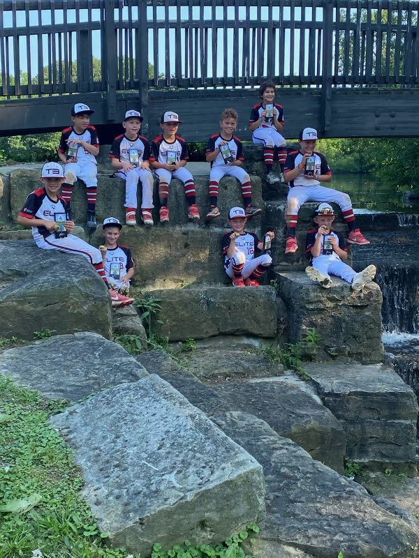 T3Warhawks_Rua's tweet photo. 8U Lombardy hanging out with some hardware π₯π
Mentor Firecracker 4th of July Tournament Champs! 39-0 and winners of 5 of 5 tournaments entered this summer π€―π€―π€―
The future is bright! @lombardy24 has these boys learning and playing the game the right way!
#T3fam https://t.co/qSK7vwSqEm