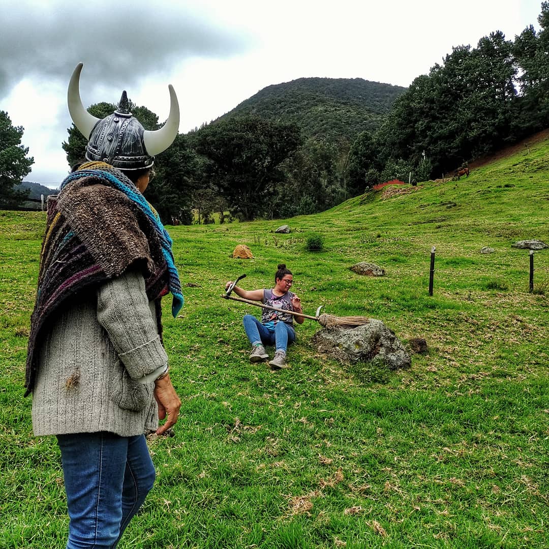 cuervoylajarra's tweet photo. Más guerreros decidieron subirse a nuestro navío. Tarde  #CuervoPicnic 🛡️⚔️⛰️🍞🥓🥗😋 

¡Skäl!

#ElCuervoylaJarra #ElNidoDelCuervo #Tabioes https://t.co/hDj2jhqZux