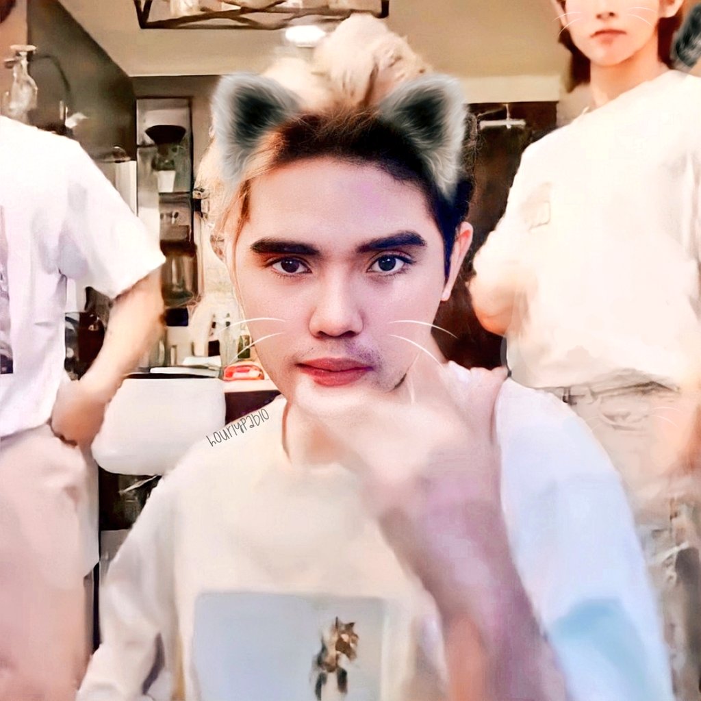hourlynasejun's tweet photo. im back 😼 #SB19_PABLO

@SB19Official @imszmc https://t.co/tYChbsjHPA