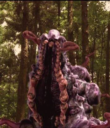 @t_amane33 @nawokikarasawa ちょっとグロくてすみませんがこの怪獣だったら洒落にならないぐらい怖いかも 