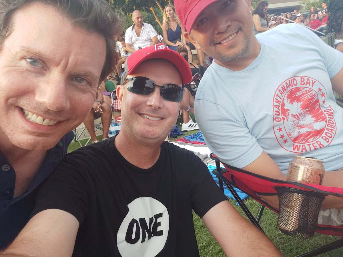 TFSEUSA's tweet photo. #3Amigos #CitySandysprings #July4th https://t.co/fc0HHl9yPl