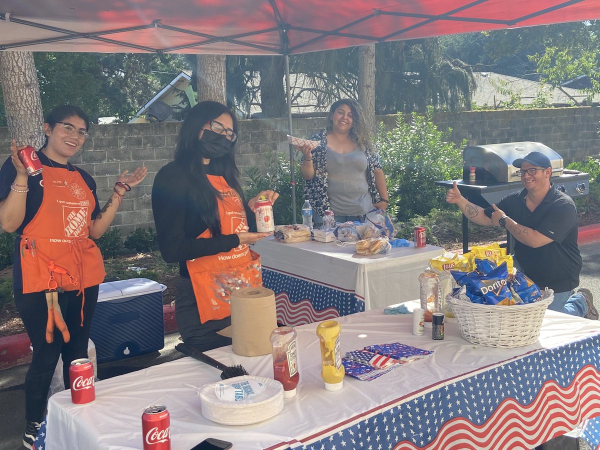 Meredith Waverly Edwards tweet media