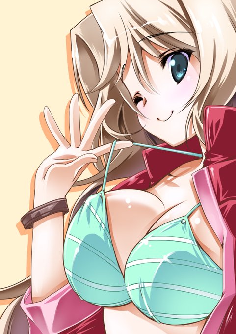 本日 #ビキニスタイルの日 という捨て置けないキーワードがあったので落書きからピックアップ。 