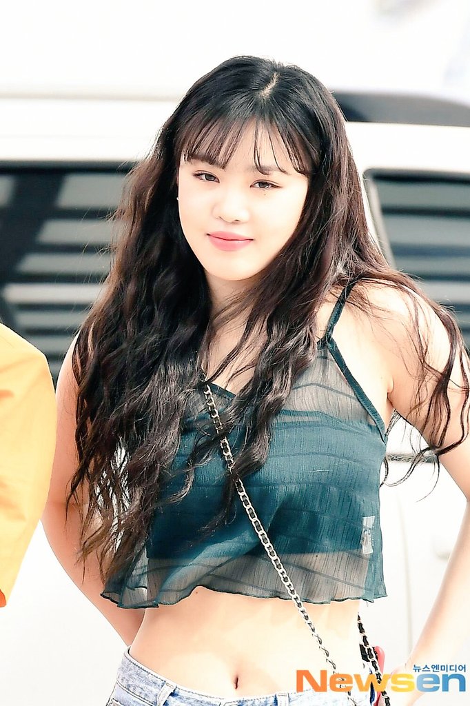 FYKlNGDOM's tweet photo. [ 𝐅𝐀𝐍𝐓𝐀𝐊𝐄𝐍 ] 
                  ᴄʜᴇʟsᴇᴀ ᴀᴛᴛᴇɴᴅɪɴɢ ʟᴏsᴛ ʟᴀɴᴅ. https://t.co/TQSYEYF6Rx