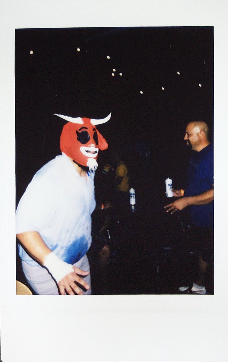 photoproctor's tweet photo. Santa Chiva wandering the crowd mid match looking for cervezas 🍻💨 @ChivaPro @HeavyMetalPro #RazaUnida #ManHellYeahMan https://t.co/DBXoTLT0NH