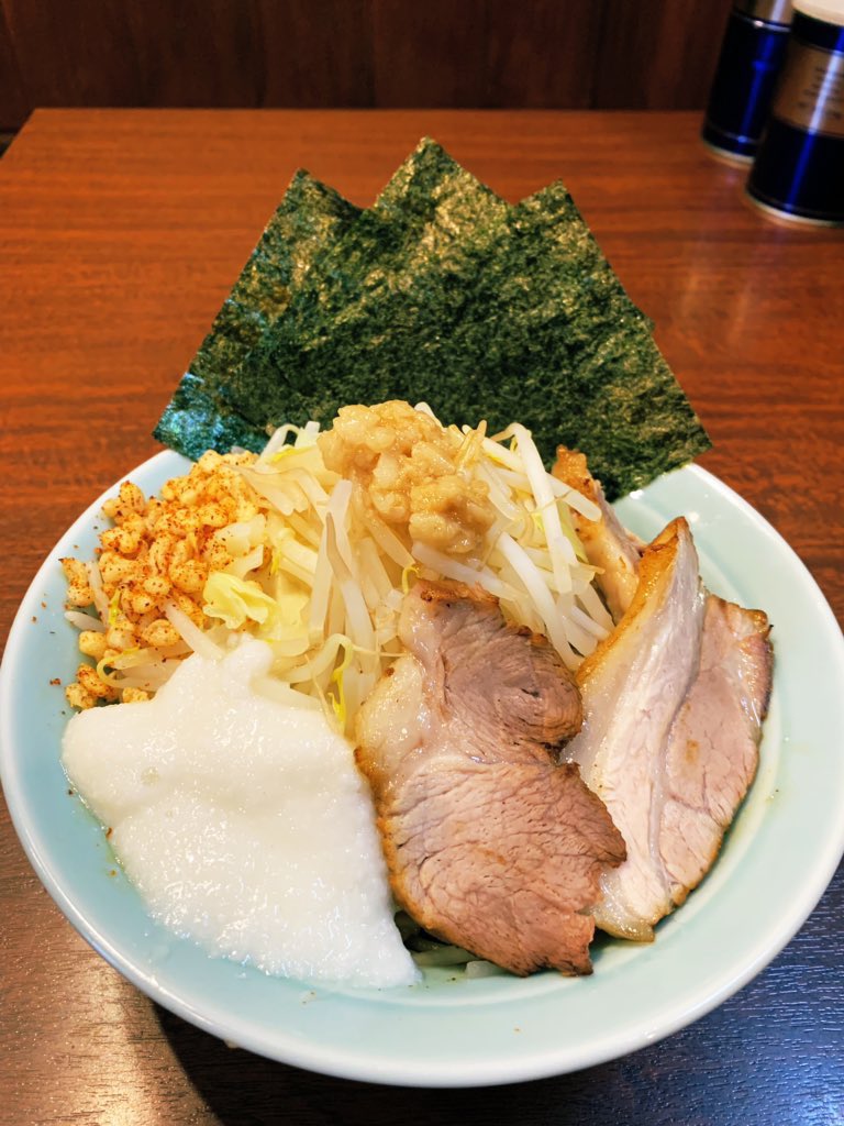 FCYS8rRBUdwOj8W's tweet photo. おはようございます！

今週の限定は
『冷やしとろろ混ぜそば』です！！
並800円で、大＋100円、特大＋200円になります。

今週は水・金・土・日でやります！
よろしくお願いしまーす！！ https://t.co/GebmRznoEN