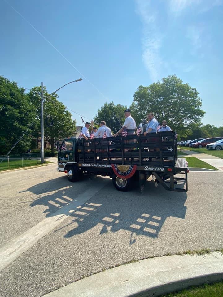 midlopb's tweet photo. What an interesting (yet not tiring 😉) 4th of July parade in Lake Bluff today! #midlopb https://t.co/KKZVQCY1vr