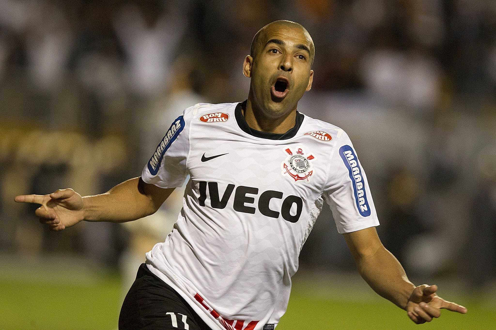 SÃO PAULO, SP - 03.05.2018: CORINTHIANS X INDEPENDIENTE - Emerson Sheik is  expelled during a match between Corinthians and Club Atlético Independiente  (Argentina), valid for the fourth round of group G of