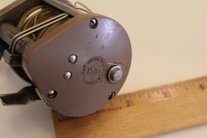 atticesoterica's tweet photo. Vintage Ocean City No. 1581 Bait Caster Reel https://t.co/ogxvilS5fg #MadeInPhiladelphia https://t.co/qDN04JnS8Q