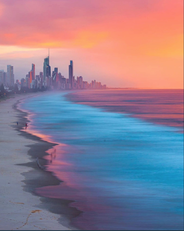 sailworx's tweet photo. That #GoldenHour Glow!
@mitchellpettigrew
#GoldCoast, #Queensland
#hellogoldcoast https://t.co/9g2lU8MAch