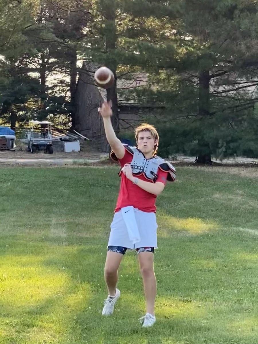MasonKintner12's tweet photo. Got in a few extra reps in Canton before the start of the @USAFootball Training Camp! Excited to be here and let’s get this thing started. @QBManuch https://t.co/eNlsiH73fH