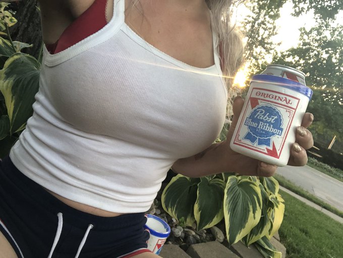 Because they&rsquo;re red white &amp; blue every fucking day  #pbr #pabstblueribbon @PabstBlueRibbon #Happy4thofJuly<a href="/tag/happy4thofjuly"class="tags"><span>#happy4thofjuly</span></a><a href="/tag/happyfourth"class="tags"><span>#happyfourth</span></a><a href="/tag/murica"class="tags"><span>#murica</span></a><a href="/tag/pbr"class="tags"><span>#pbr</span></a><a href="/tag/pa"class="tags"><span>#pa</span></a>