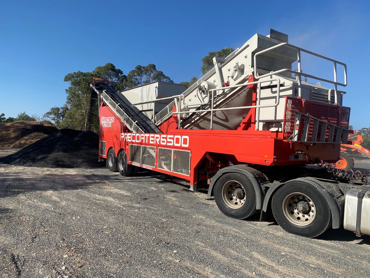 The Precisionscreen Precoater is a highly mobile, robust plant featuring on-board discharge conveyors, generous on-board bituminous liquid capacity and a large screenbox that will serve almost all road making requirements. Contact us for a quote today! precisionscreen.com.au/precoater-solu…