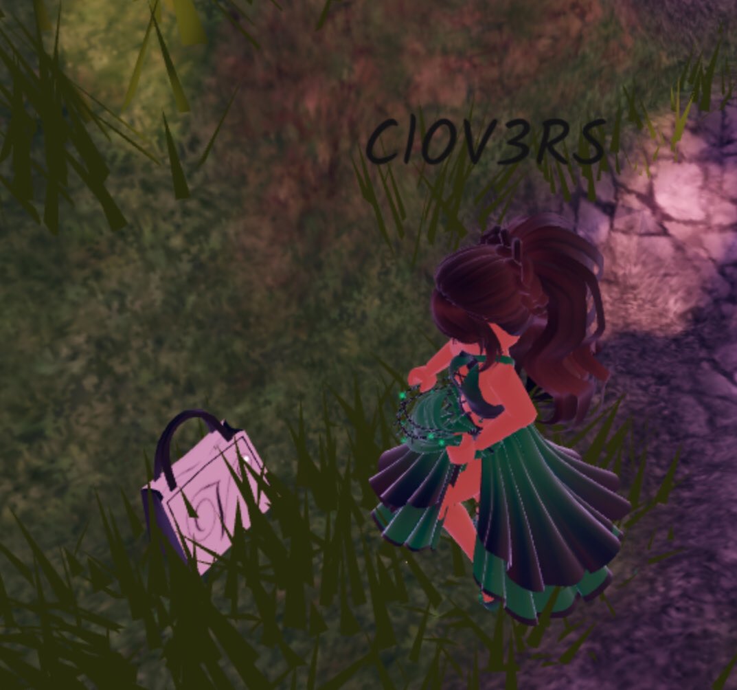 Cl0V3RS tweet media