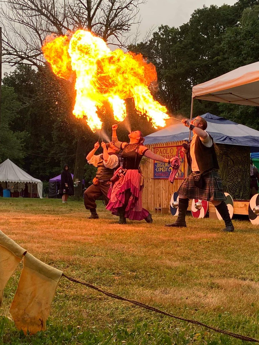 Thanks to everyone who came out to our Sold Out One-Day Faire Concert! 

Mark your calendars for our full 2022 season!

June 25-26 / July 2-3 / July 9-10! 

(Photo:Liam Irving)

#RenaissanceFaire #LiveTheatre #ImmersiveEntertainment #ThingsToDoInCT #FamilyFun #FireBreathing