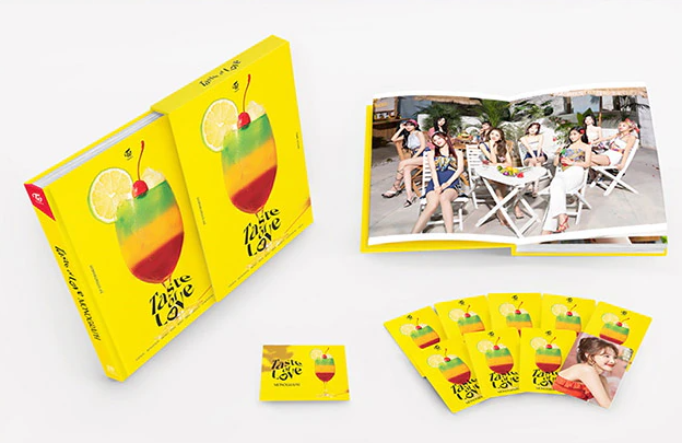 Qoo10_entame's tweet photo. TWICE MONOGRAPH &amp; FILM KEYRING [Taste of Love]のご予約販売がQoo10でもスタートいたしました🍹🧡
こちらから👉https://t.co/uQnZIdM766
#TWICE #트와이스 #MONOGRAPH #모노그래프 #FILMKEYRING #필름키링 #Taste_of_Love #トゥワイス #グッズ #Qoo10 #Qoo10_kpop https://t.co/QRFkwl0SMF