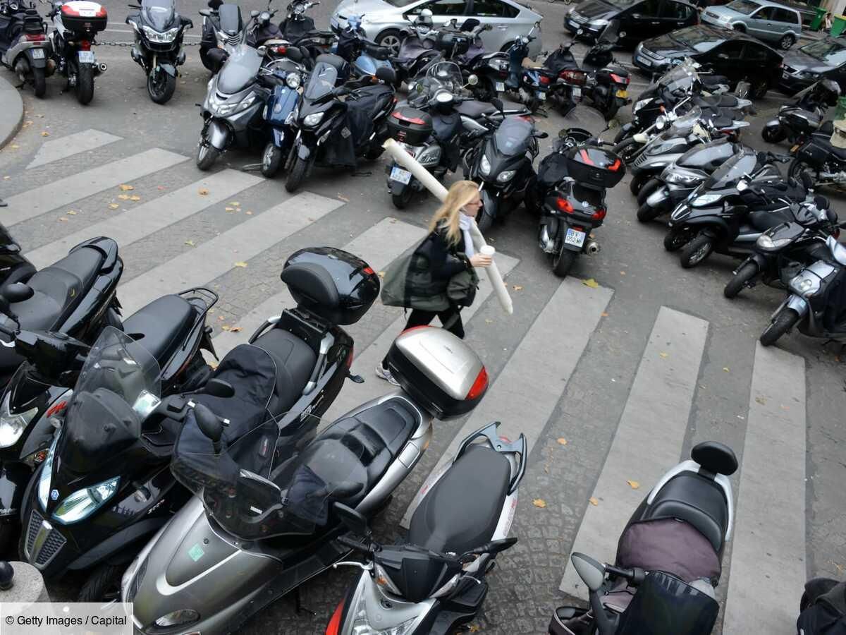 Maintenant, les 2-roues 🏍 sont obligés de payer leur stationnement 🅿️ dans Paris, le prix 💵est le 1/3 de celui d'une place voiture, les 30 premières minutes sont gratuites, et cela risque de s'étendre dans les grandes villes françaises.
buff.ly/2SMrfDM