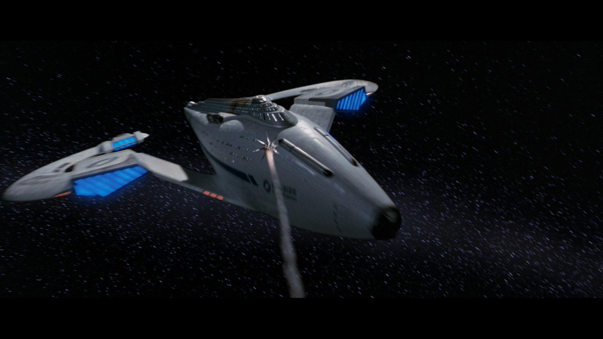 【新品・未開封】ギャラクシー・クエストN.S.E.A. Protector Galaxy Quest NSEA Protector Ship Pre-assembled Display OOP 181PH30