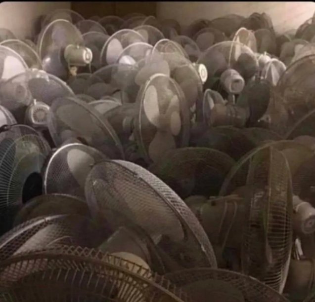 pocox6pro1's tweet image. OnlyFans or sumthing, IDK..