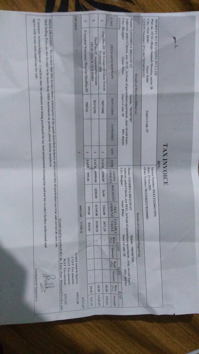 Satyajeet0c00l's tweet photo. #fraud I ordered one plus 8T @OnePlus_IN  from its website  but instead was delivered two mi phones,  one plus is not taking any responsibility , please help me out @jagograhakjago @PiyushGoyal @BlueDartCares https://t.co/3V47CyQlK7