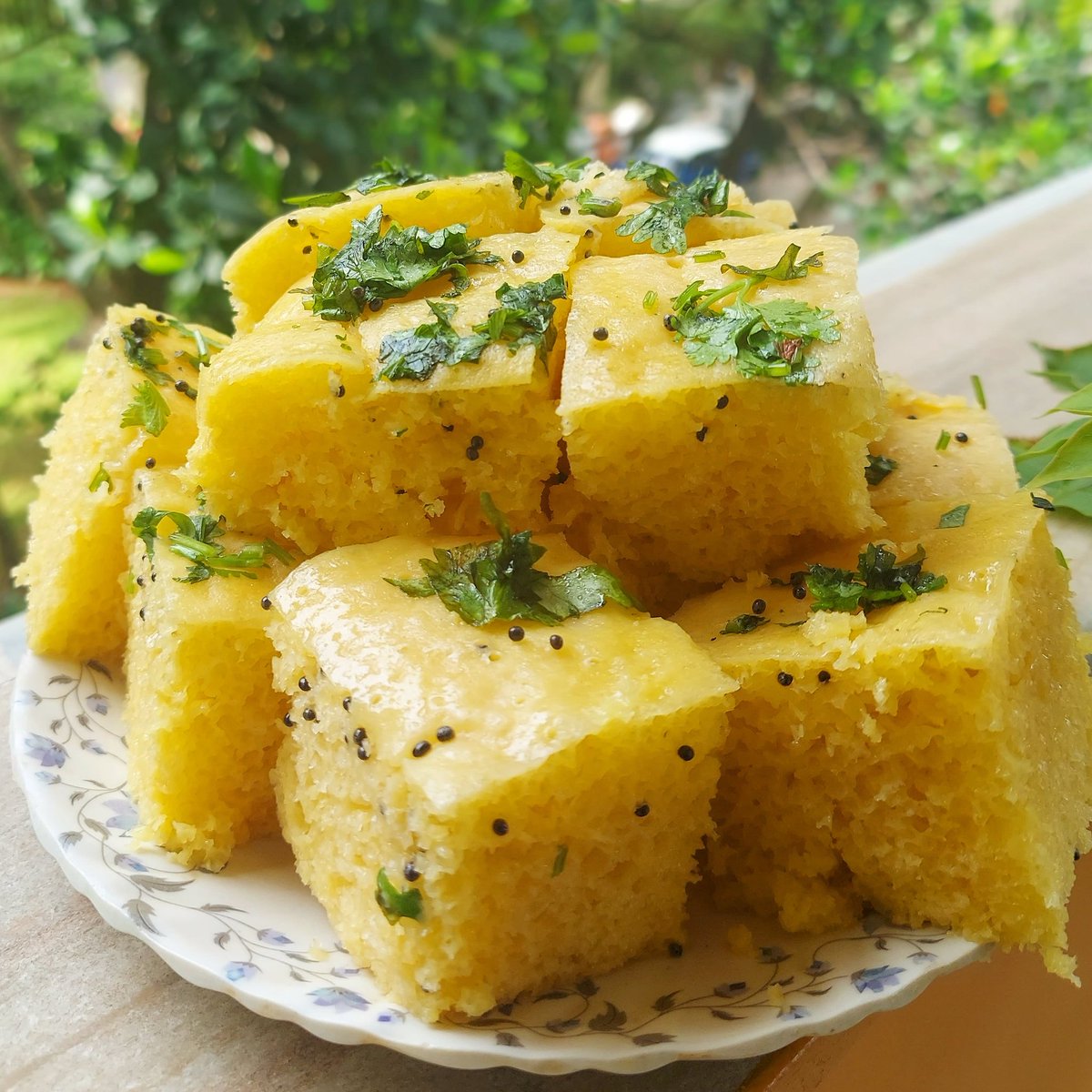 Can't go wrong with the yum khaman nylon #dhokla from #homechef Nisha #Mumbai
<a href="/akshaykumar/">Akshay Kumar</a> <a href="/imbevda/">Nikhil C</a> <a href="/salloni/">MasalaChic</a> <a href="/aditikapss/">aditi</a> <a href="/RPDeoli/">Rakesh Punmia l Foodie</a> <a href="/thescousefoodie/">Salil</a>  <a href="/RanveerOfficial/">Ranveer Singh</a> <a href="/indranwillteach/">indrani sen</a> <a href="/thescousefoodie/">Salil</a> <a href="/HerbsnSpices1/">Rummyskitchen</a> <a href="/RickyLPond/">Ricky L Pond</a> <a href="/VikhroliCucina/">Vikhroli Cucina</a> <a href="/ChefPin1/">Chef Pin</a> <a href="/ranveerbrar/">Ranveer Brar</a> <a href="/sandhyashetty/">Sandhya Shetty</a>