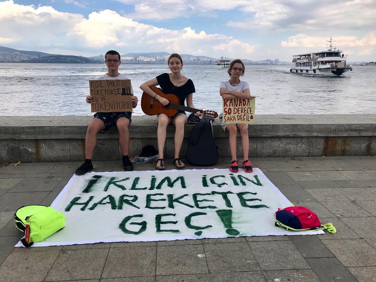 Kanada’dan, Meksika’dan, Türkiye’den gelen iklim ve çevre haberleri; politikacıların #sistemiköktendeğiştir ‘ip #iklimiçinhareketegeç ‘meleri için bekleyecek zamanları kalmadığını bir kez daha kanıtladı🔥

Karar alıcılar, ne bekliyorsunuz?
#climateemergency #schoolstrike4climate