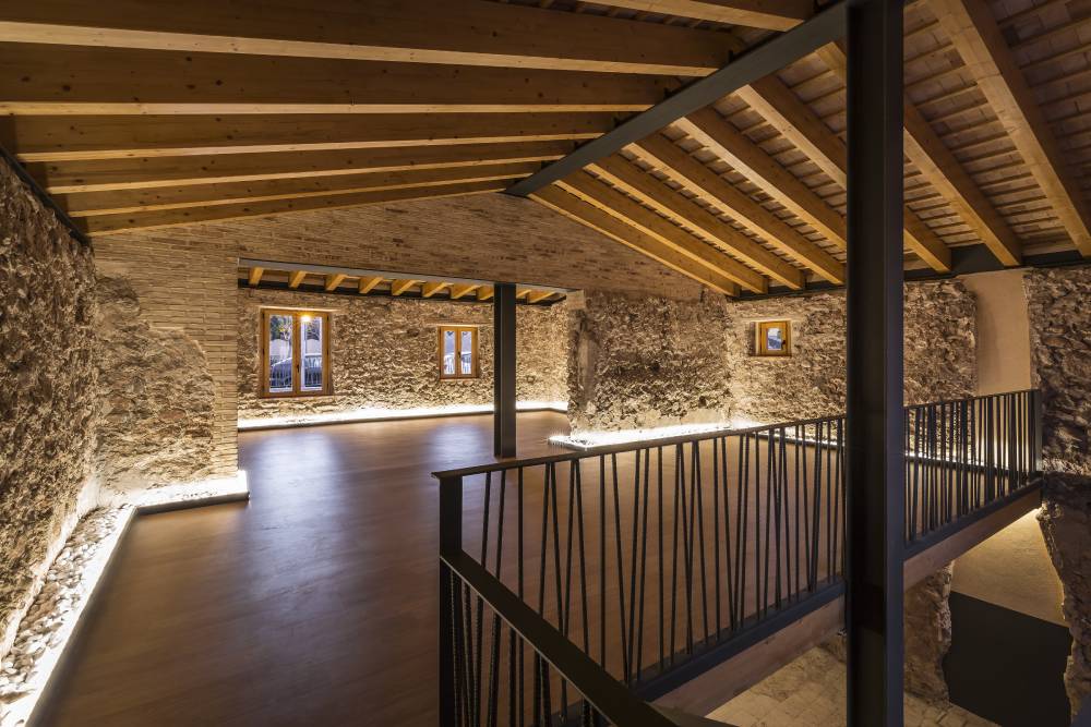 ArquitectosCTAC's tweet photo. #ARq_CS Escasos son los ejemplos de arquitectura fundacional que han llegado a nuestros días en las poblaciones de la Plana. El “Molí la Vila” representa uno estos ejemplos de arquitectura vernácula original del siglo XIV... [https://t.co/0g6VsvxtK6] https://t.co/BFfh0BNn6I