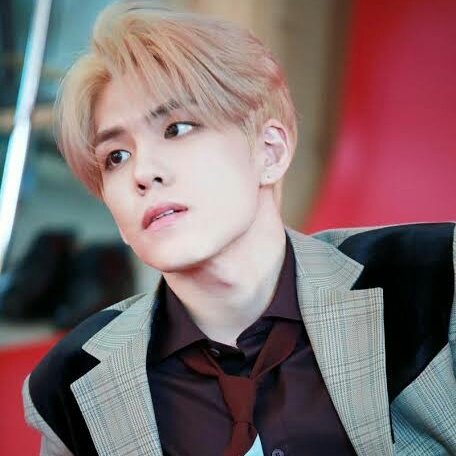 moadaysite's tweet image. taehyun and wonpil natural blondies i think we all agree on that!