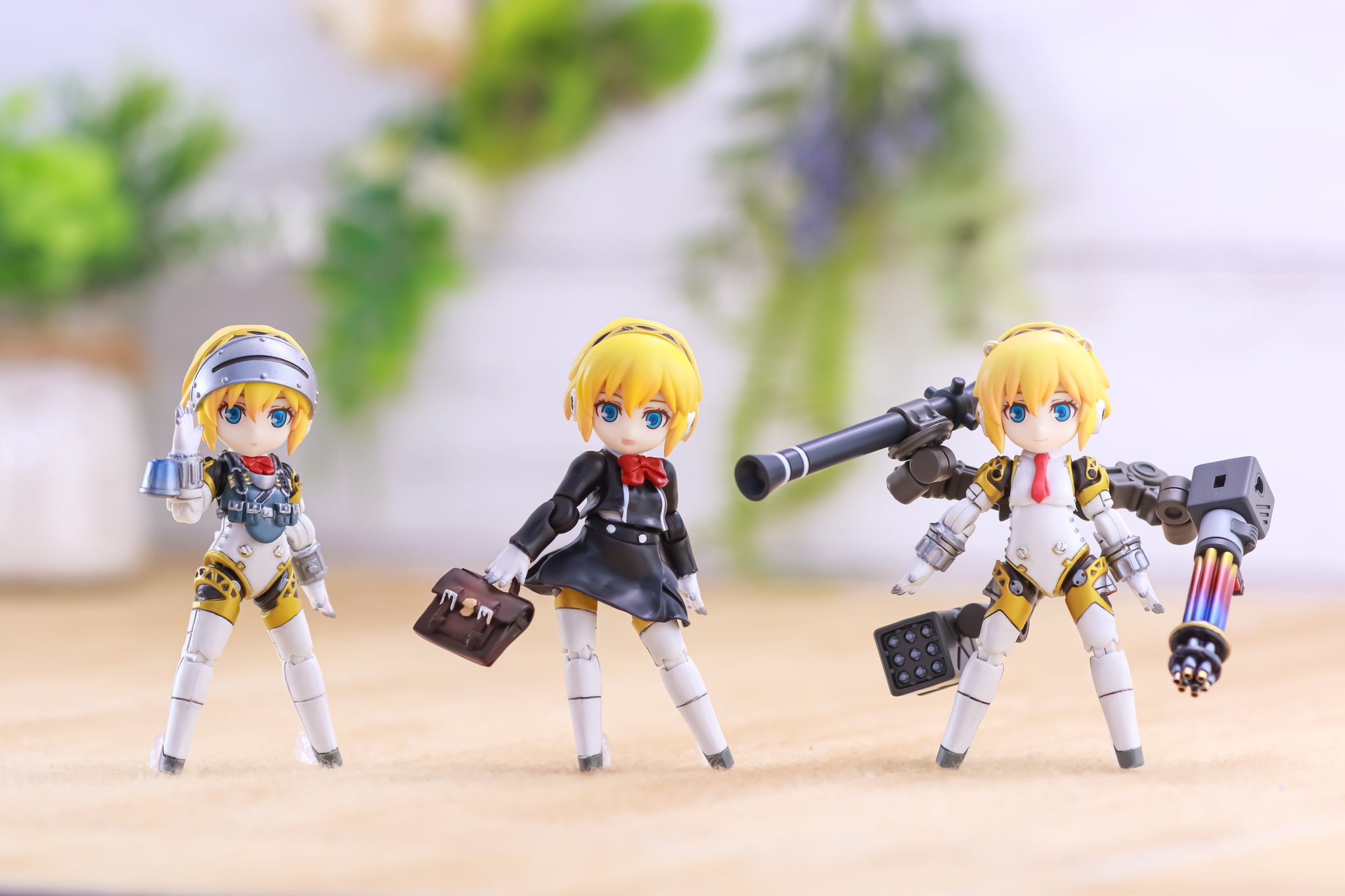 ペルソナシリーズコラボ アイギス｜商品情報｜メガホビ MEGA