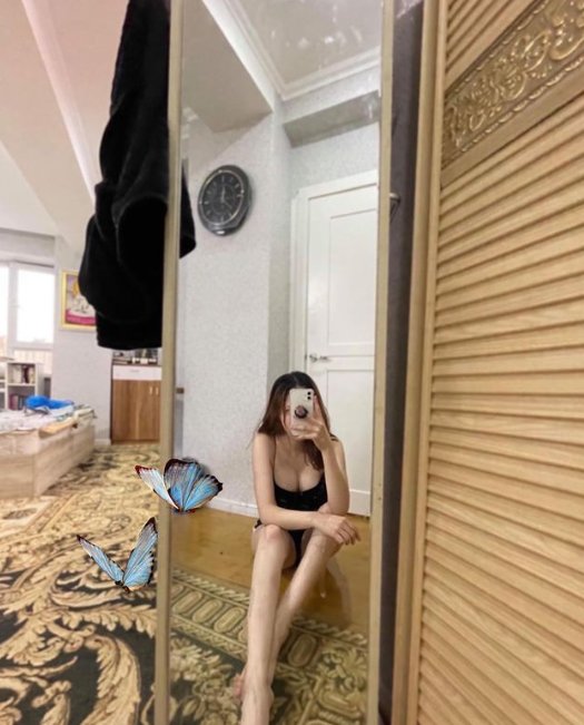 #일탈 #일진 #섹트 #트친 #카친 #톡친 #직장인 
눈이 이쁜 사람이 좋아요 저는 ...