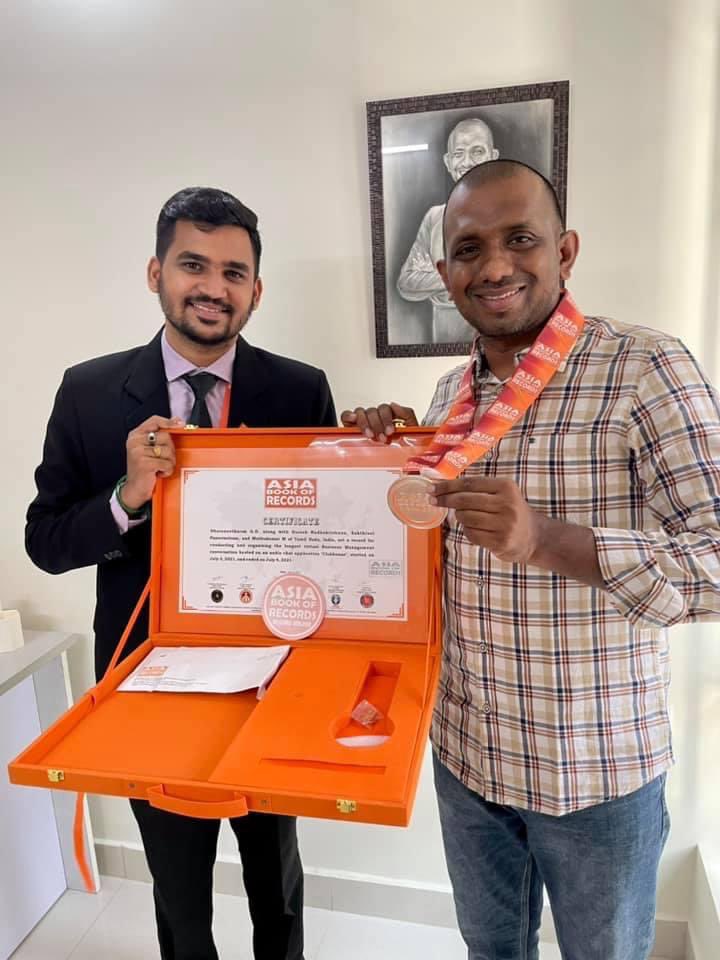 ddharaneetharan's tweet photo. 17000 + visitors for this world’s largest business summit!!
#242424vbs
#303030vbs
#ClubHouseWorldRecord
@rohanseth
@pdavison
@aarthir
@Clubhouse
@velumania
@ckknaturals 
@sureshsambandam @sureshchaikanth @SakthivelPanne7 @muthukumarsks https://t.co/BORuOOyKGH