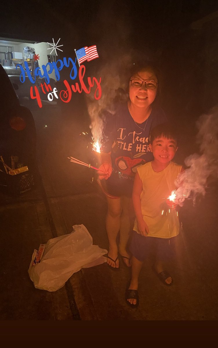 misspaek's tweet image. Happy 4th of July! 🇺🇲🎆 #HappyBirthdayAmerica #wcesummer