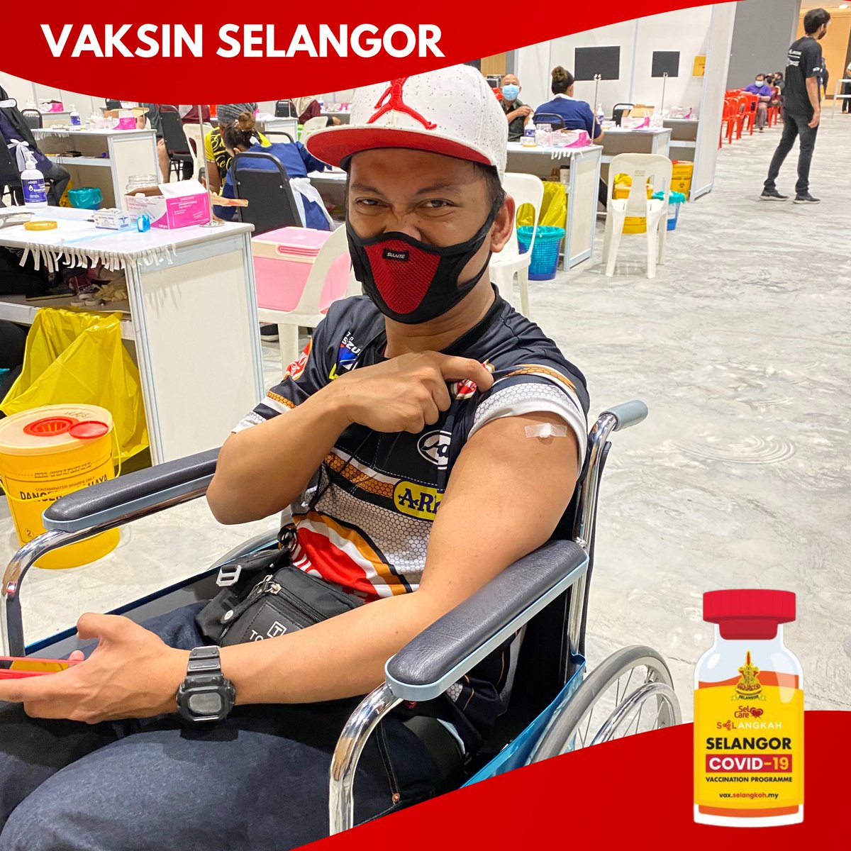 selgategroup's tweet photo. In this trying times, we are not leaving anyone behind to get vaccinated against COVID-19. 

Every one of you matters!

Ms Wana Rashid, Mr Omar Basah, and Mr Azmin Asri from @mytmgroup got their vaccine today. 🥳

#Selcare #Selangkah #VaksinSelangor  #SelVax #ProaktifPrihatin https://t.co/82BszvEdDx