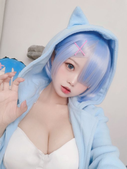 コスプレイヤーLoluuuuuuのTwitter画像39