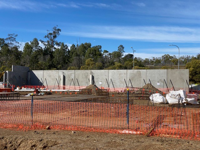 Exciting to see the first pre-cast wall panels installed at Brighton Homes Arena.  Those shown are the new <a href="/brisbanelions/">Brisbane Lions</a>' gym in the Training &amp; Support Centre building. Construction progress is on-track despite the weekend's wet weather in #GreaterSpringfield.
#uncaged #aflw