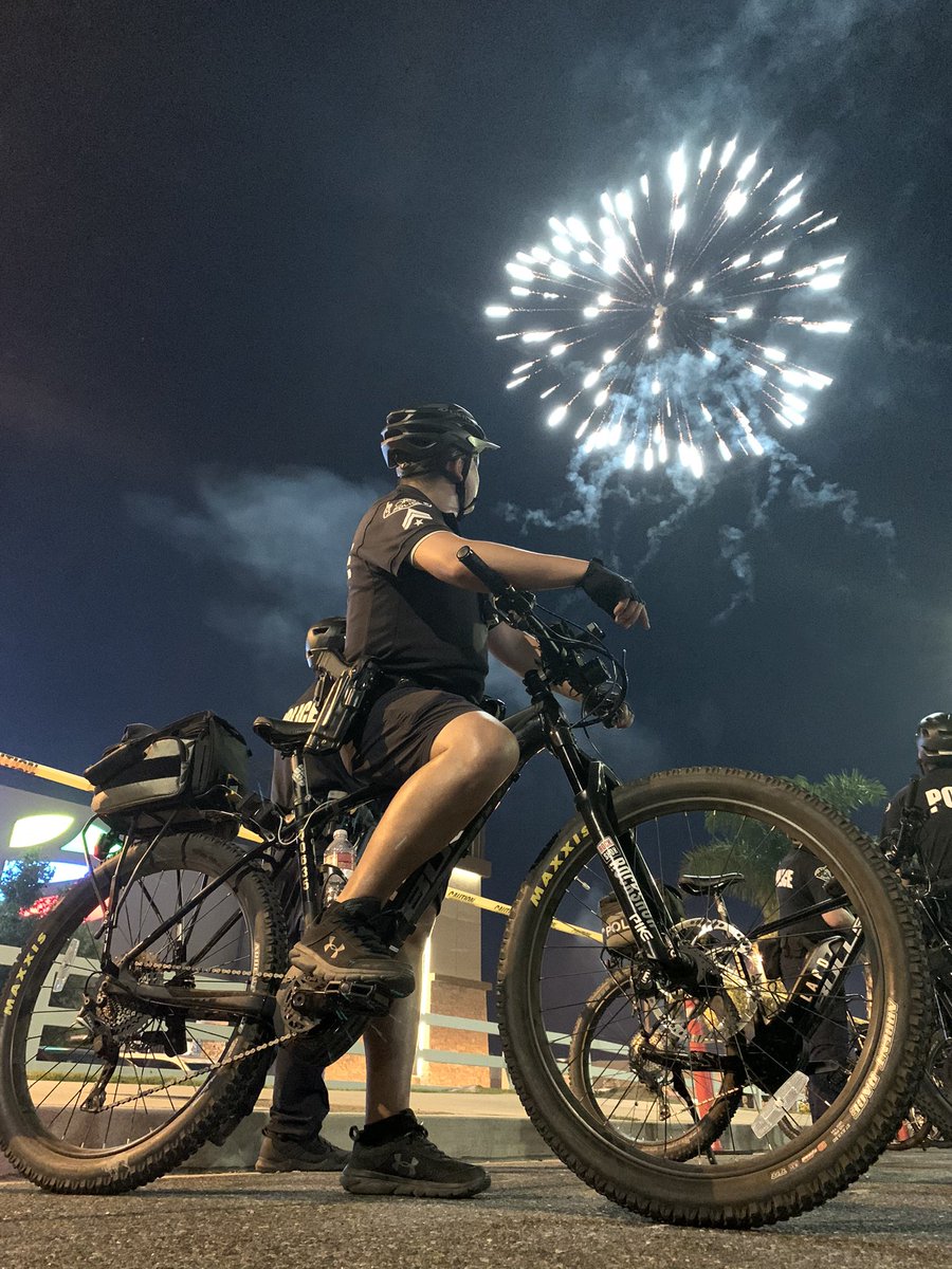 Fireworks extravaganza at <a href="/shepherdchurch/">Shepherd Church</a> Mission Officer Peña &amp; SLO Carter representing for Mission Division along with LAPD Noho, LAPD West Valley &amp; LAPD Van Nuys Division certified bike Officers! Proud to be apart of it! God bless everyone! <a href="/Capt_Odle/">LAPD Mission</a> @CaptainCortez1
